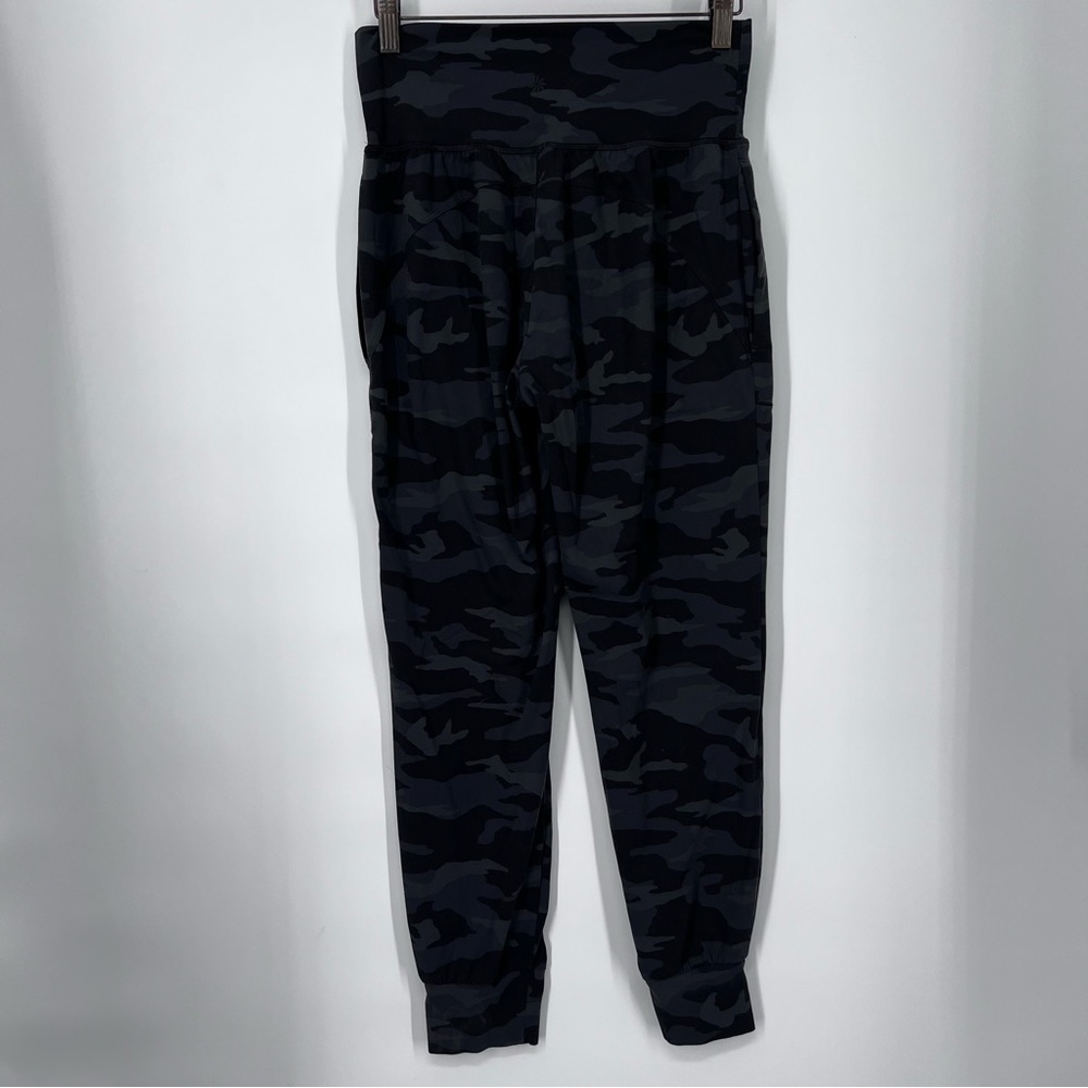 Athleta Salutation Black Camo Jogger Pants - Picture 6 of 10